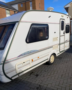 2000 Abbey GTS Vogue 212 – 2 berth with motor movers